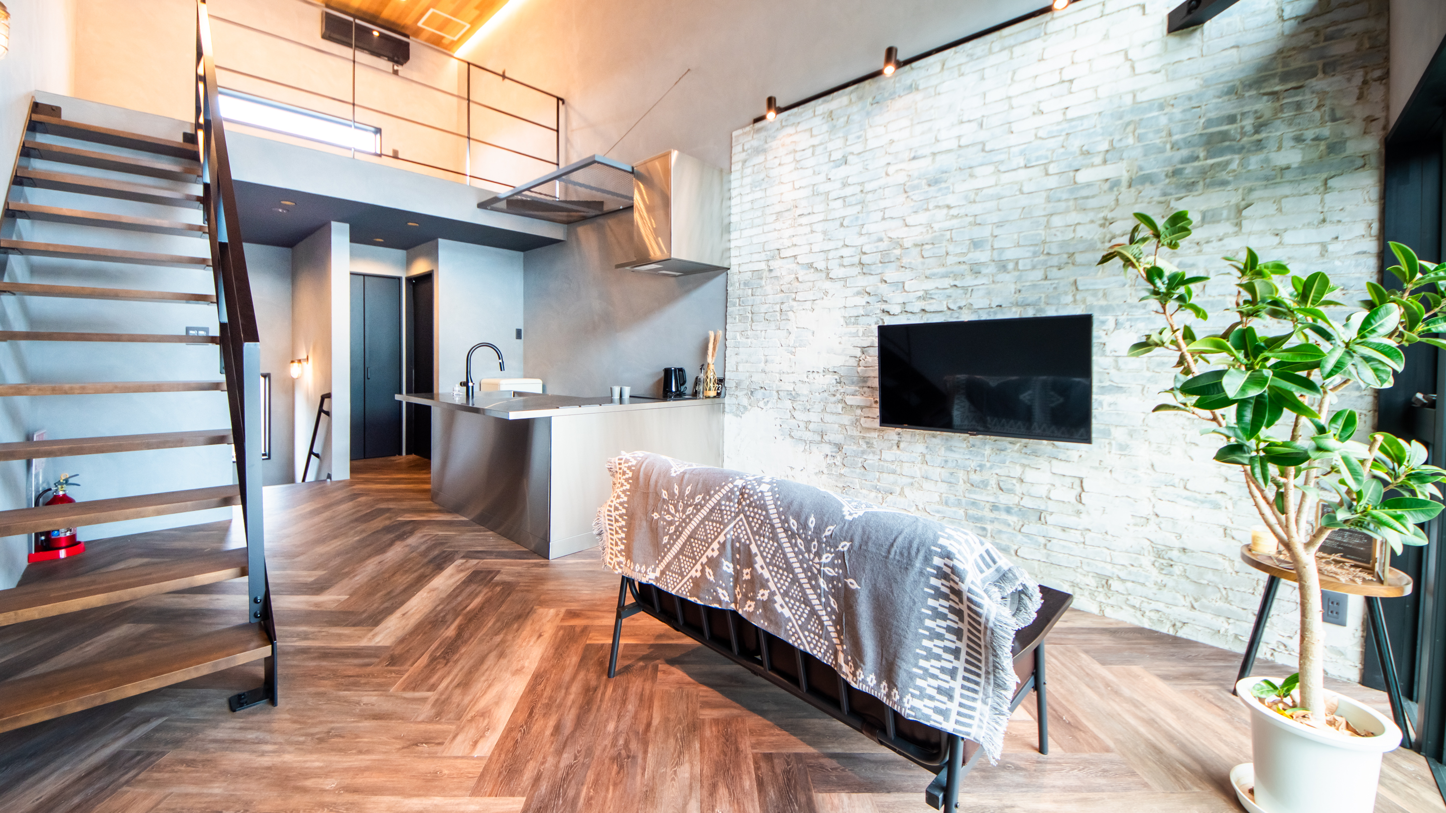 Private House 響 オープン